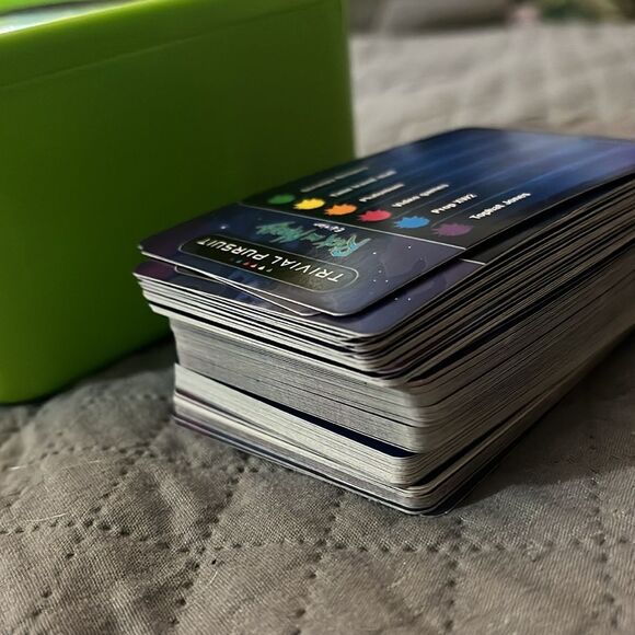 Rick and Morty Trivial Pursuit Game - Picture 4 of 5